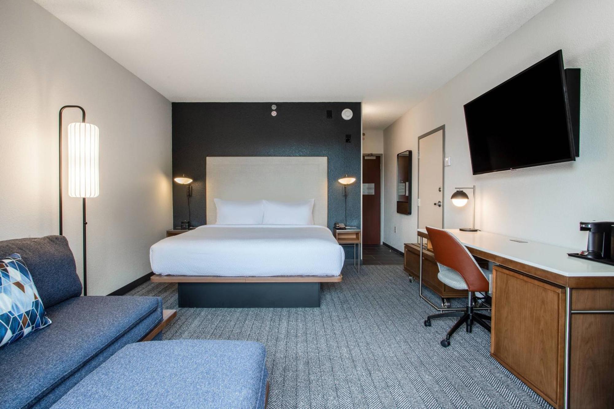 Courtyard Orlando Maitland Hotel