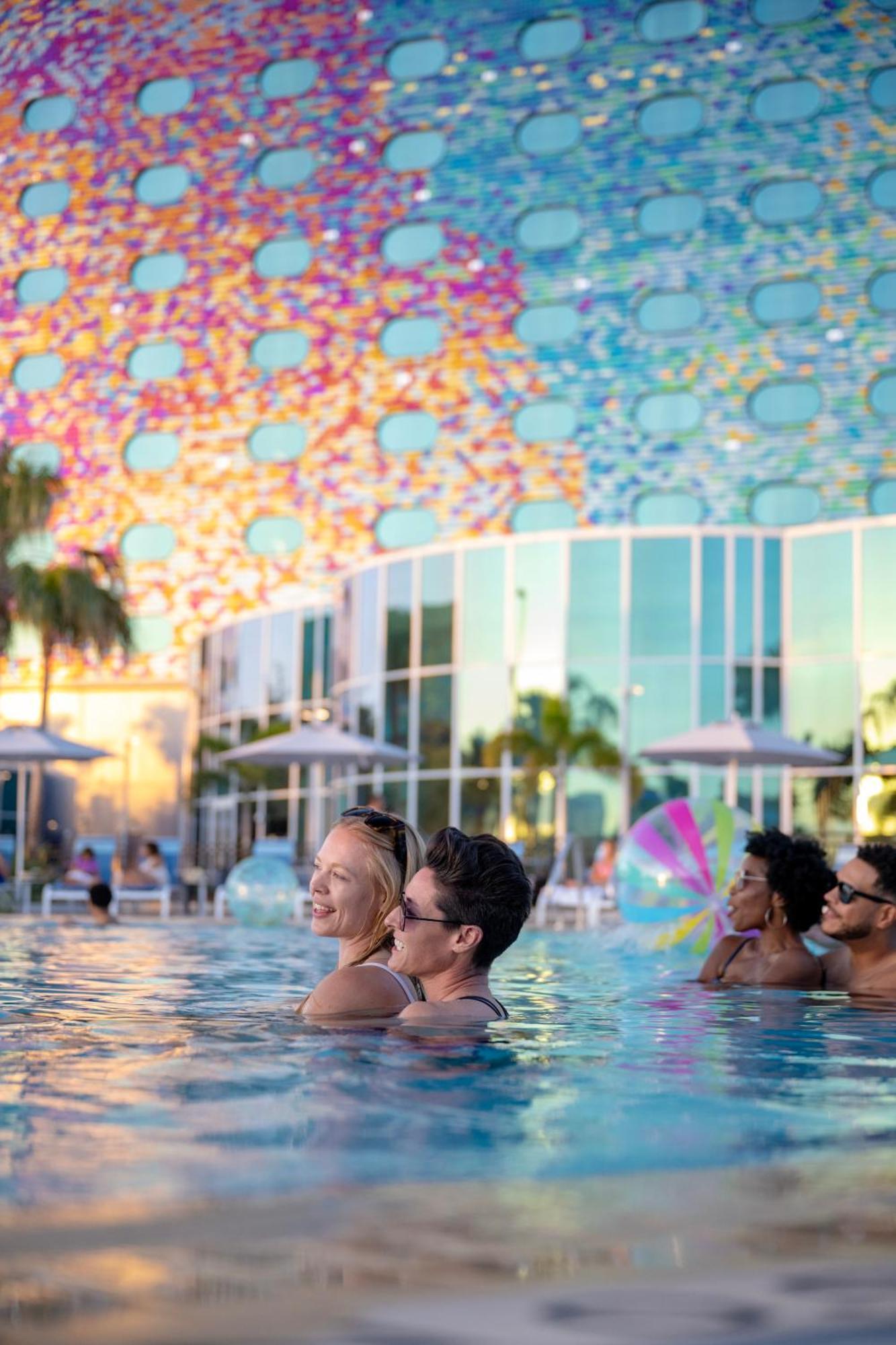 Resort Universal's Stella Nova Williamsburg
