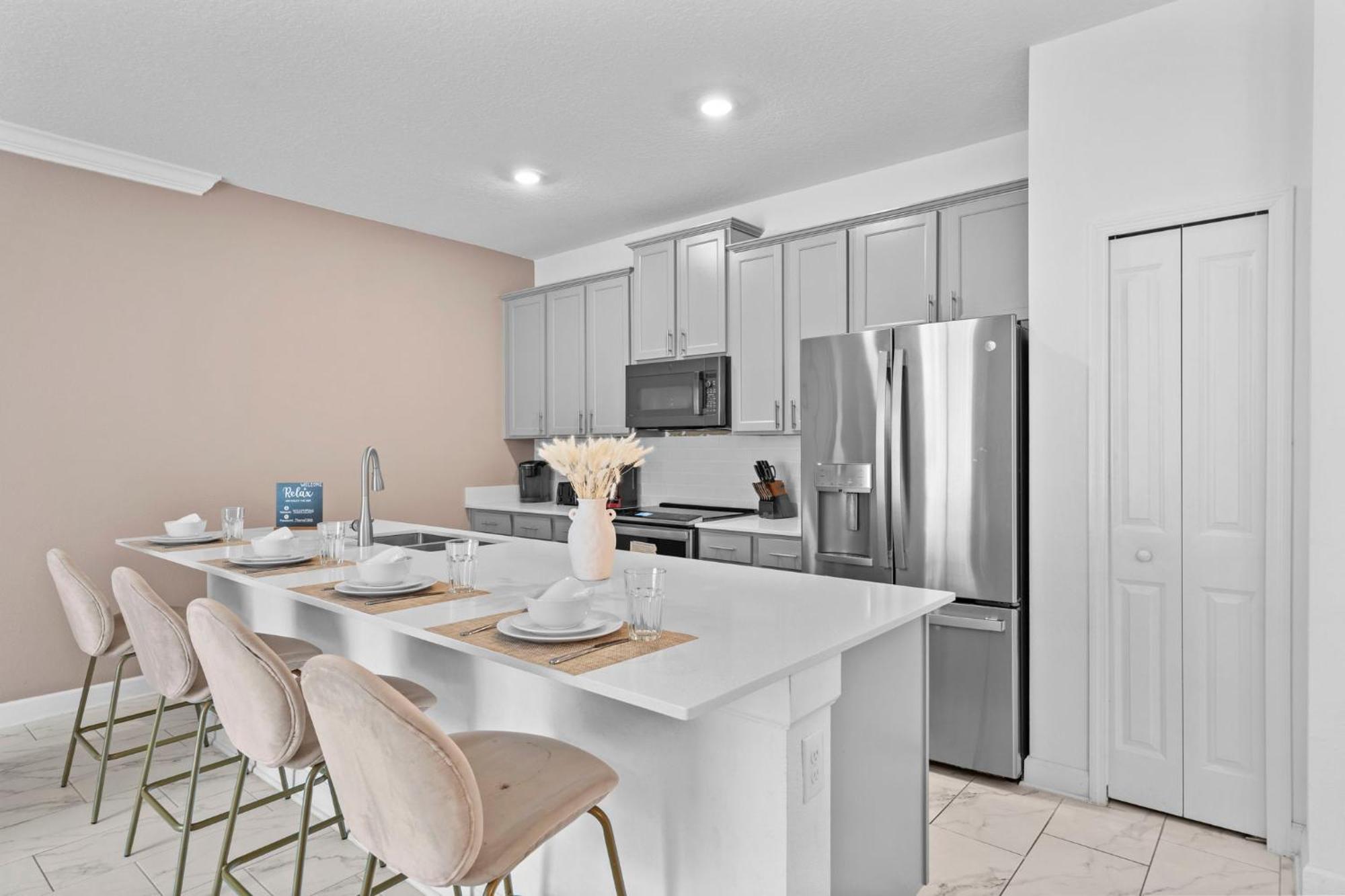 Lovely 4 Bedroom With Private Pool Kissimmee