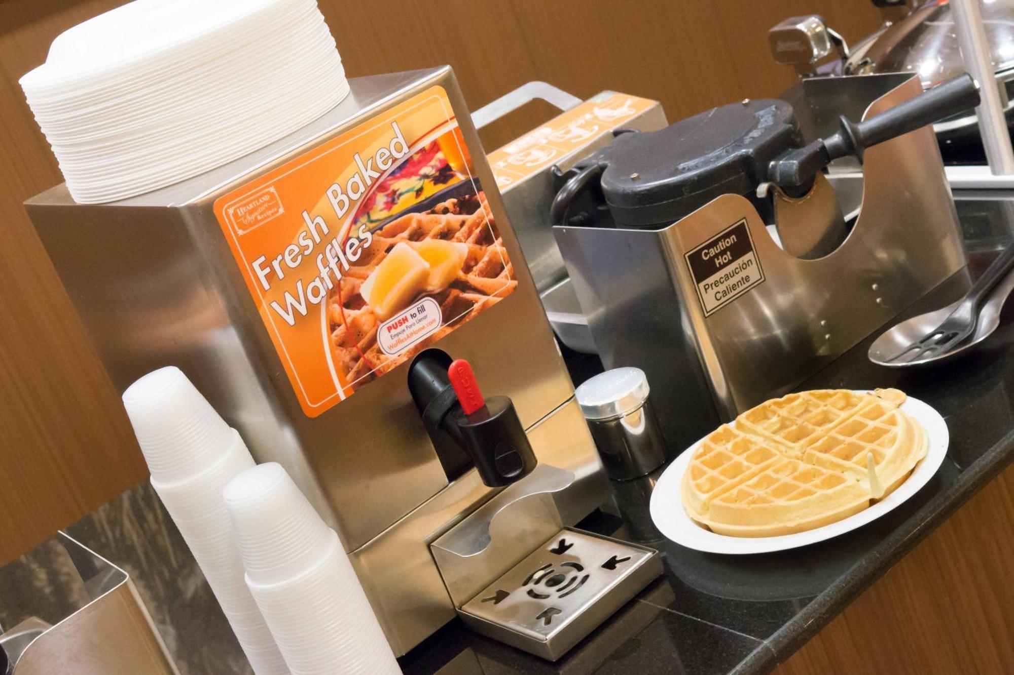 Hotel Fairfield & By Marriott Orlando International Drive/convention Center 3*