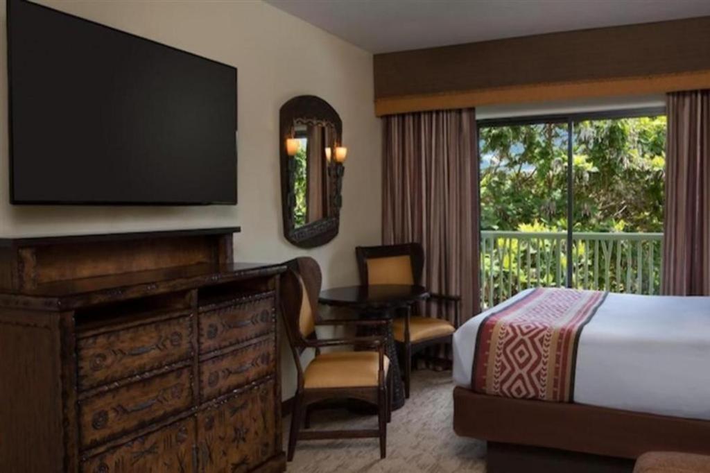 Disney's Animal Kingdom - Jambo House Hotel Four Corners