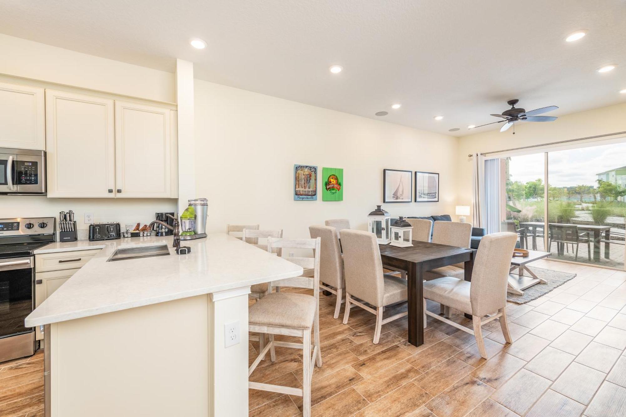 Margaritaville Orlando With H2o Waterpark By Rentyl Holiday home