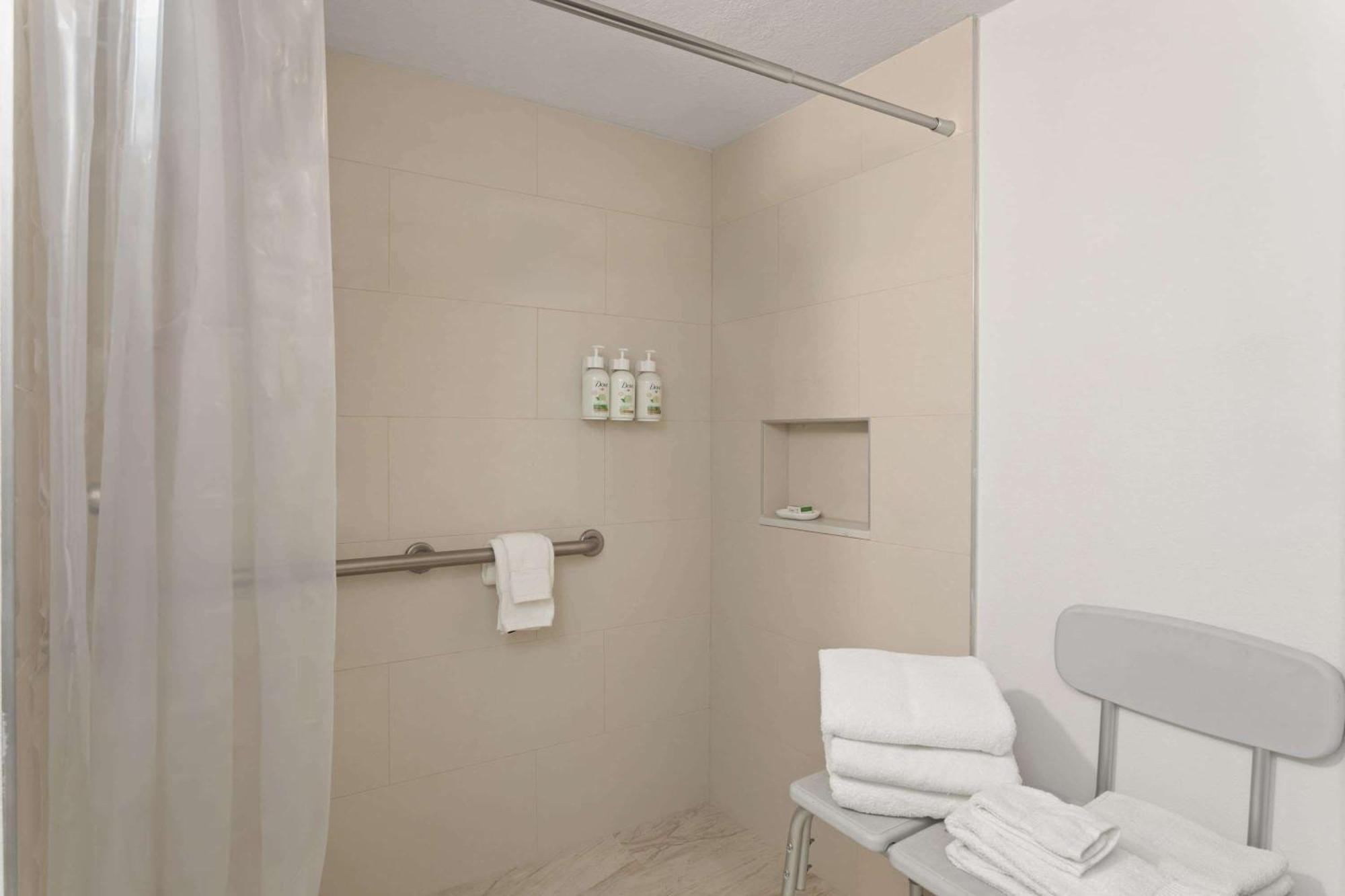 Developer Downtown Orlando, A Baymont By Wyndham Hotel 2*