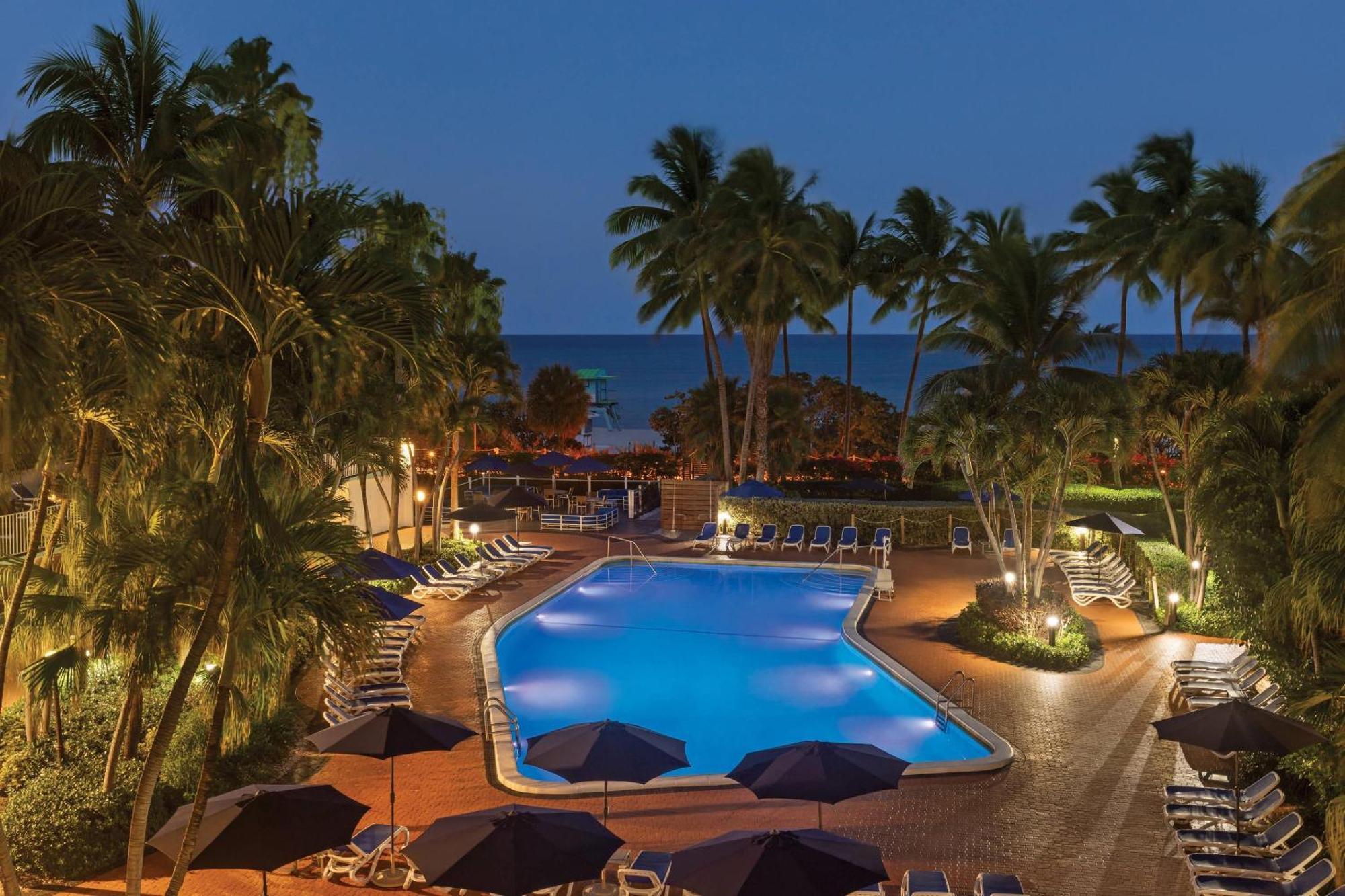 Hotel Radisson Miami 4*