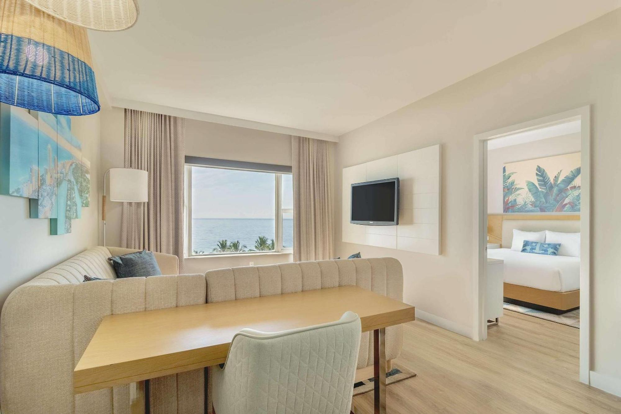 Radisson Miami Hotel