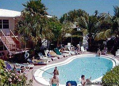 Hotel Shore Haven