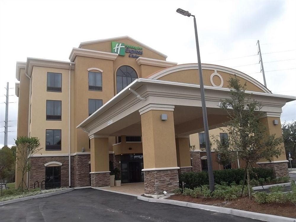 Hotel Express & Orlando East-ucf Area By Ihg