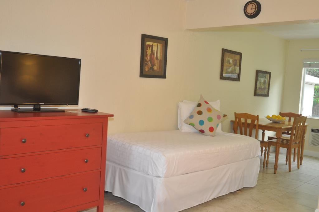 Hotel Cocobelle - Lauderdale