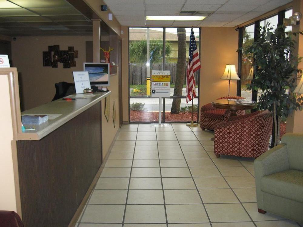 Lake Cecile And Suites Hotel Kissimmee