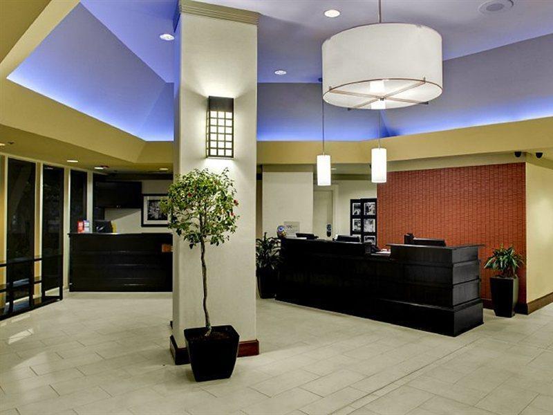 Hotel Four Points By Sheraton International Drive 3*