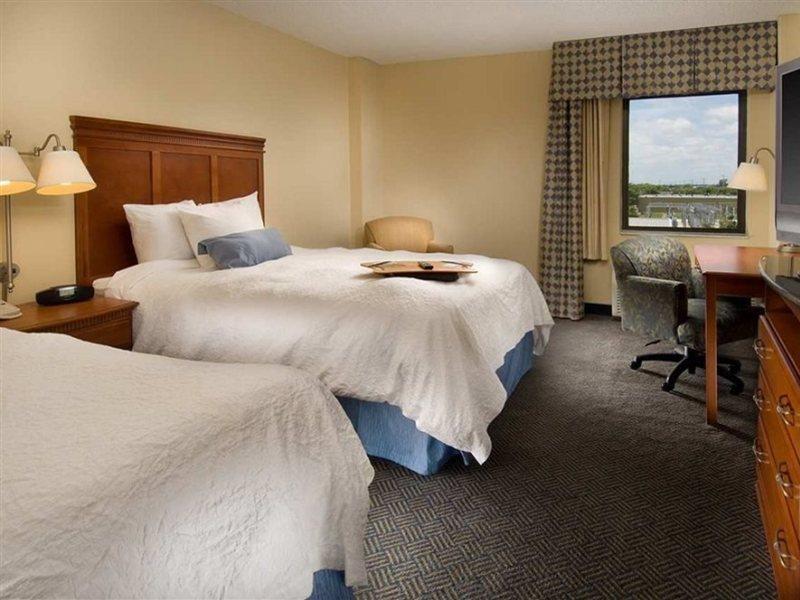 Hotel Hampton Miami-airport West Doral