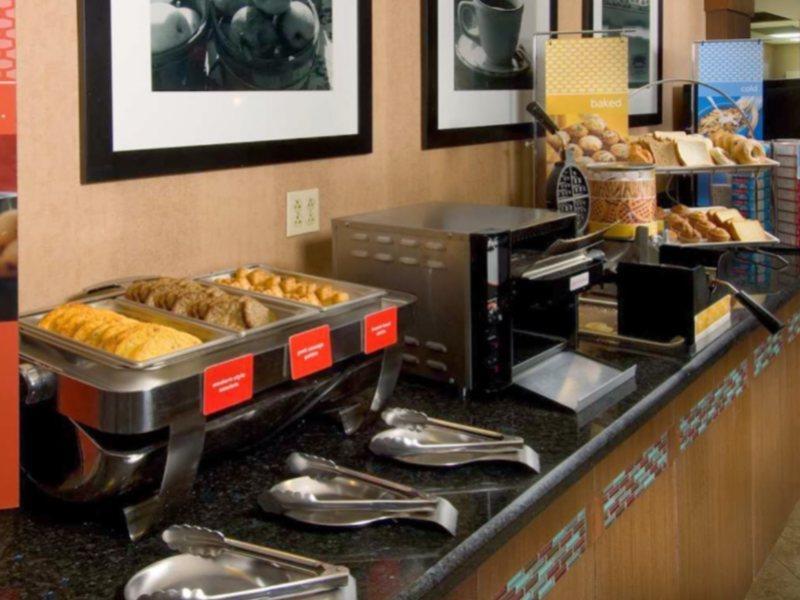 Hotel Hampton Miami-airport West 3*