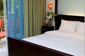 Sanctuary South Hotel 4*