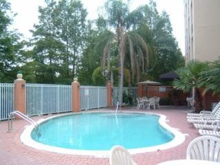 Hotel Quality & Near The Theme Parks