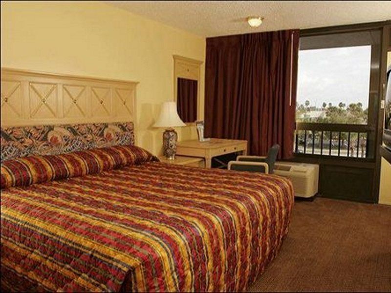 Monreale Express International Drive Hotel 3*
