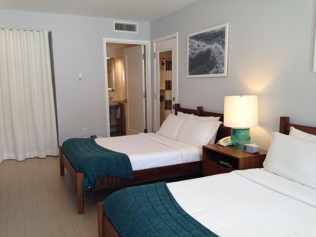 Tides Hotel 3*