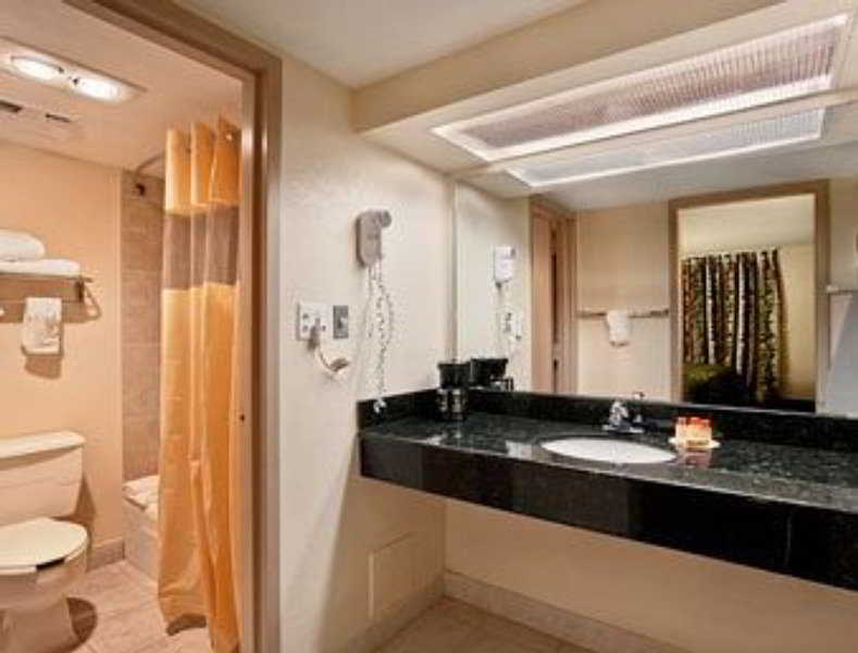 Days By Wyndham Orlando Airport Florida Mall Hotel 2*