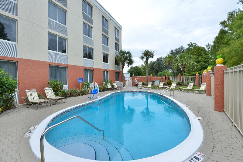 Hotel Quality & Near The Theme Parks 3*