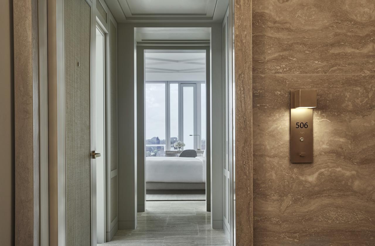 Four Seasons At The Surf Club Hotel Surfside