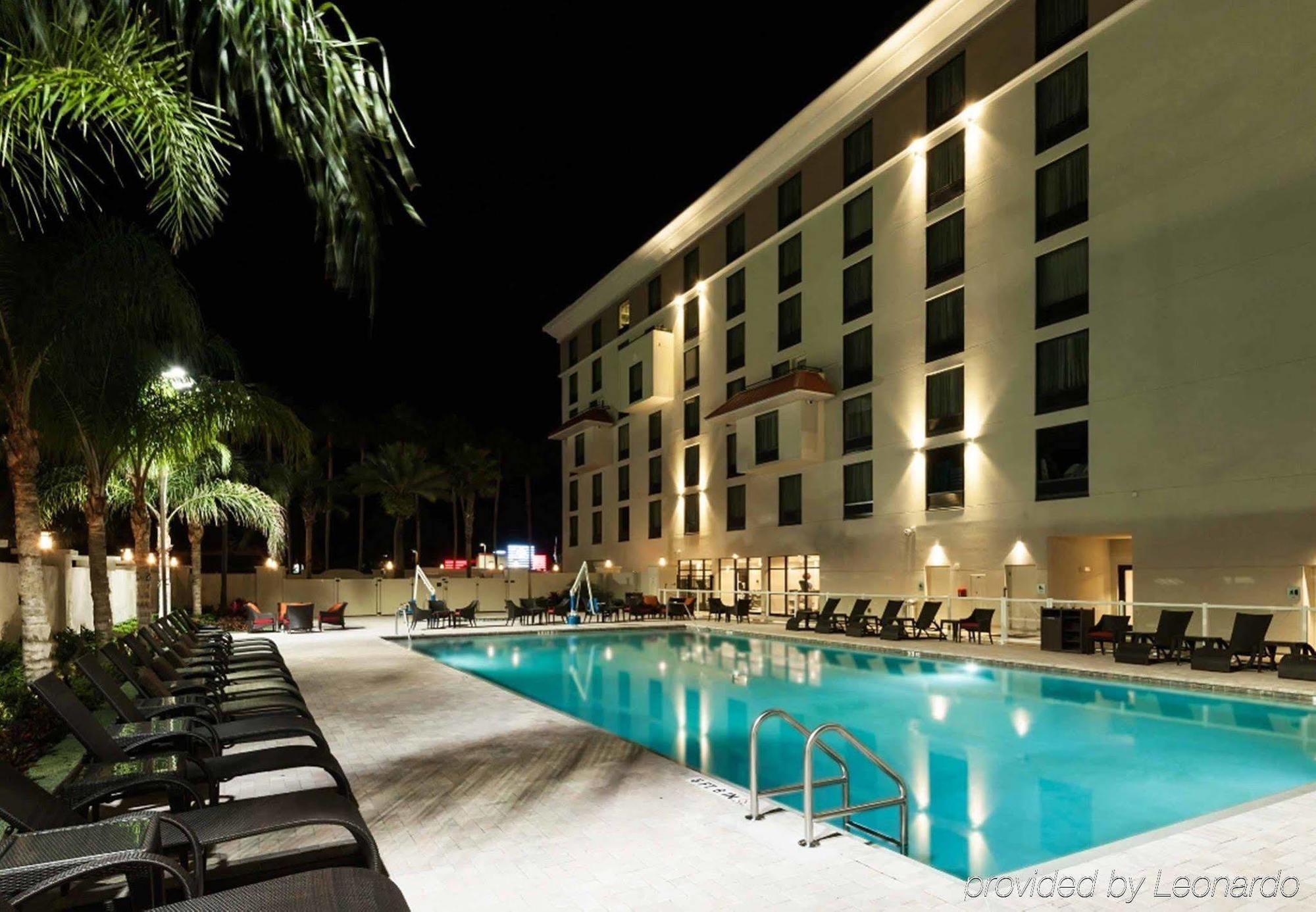 Hotel Delta By Marriott Orlando Buena Vista Lake Buena Vista