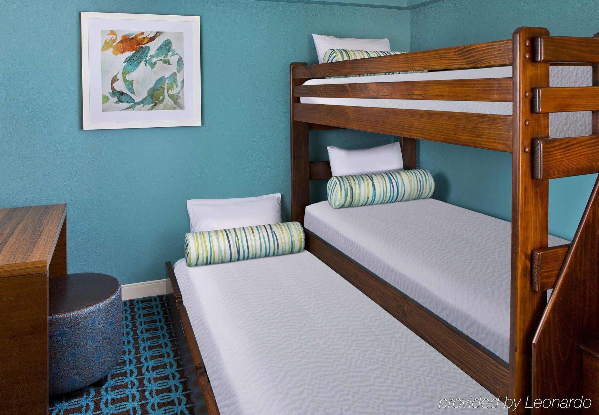 Fairfield & By Marriott Orlando Buena Vista In The Marriott Village Hotel 3*