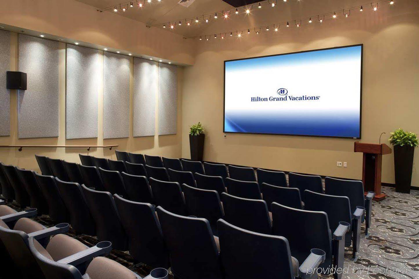 Hilton Grand Vacations Club Seaworld Orlando Resort 3*