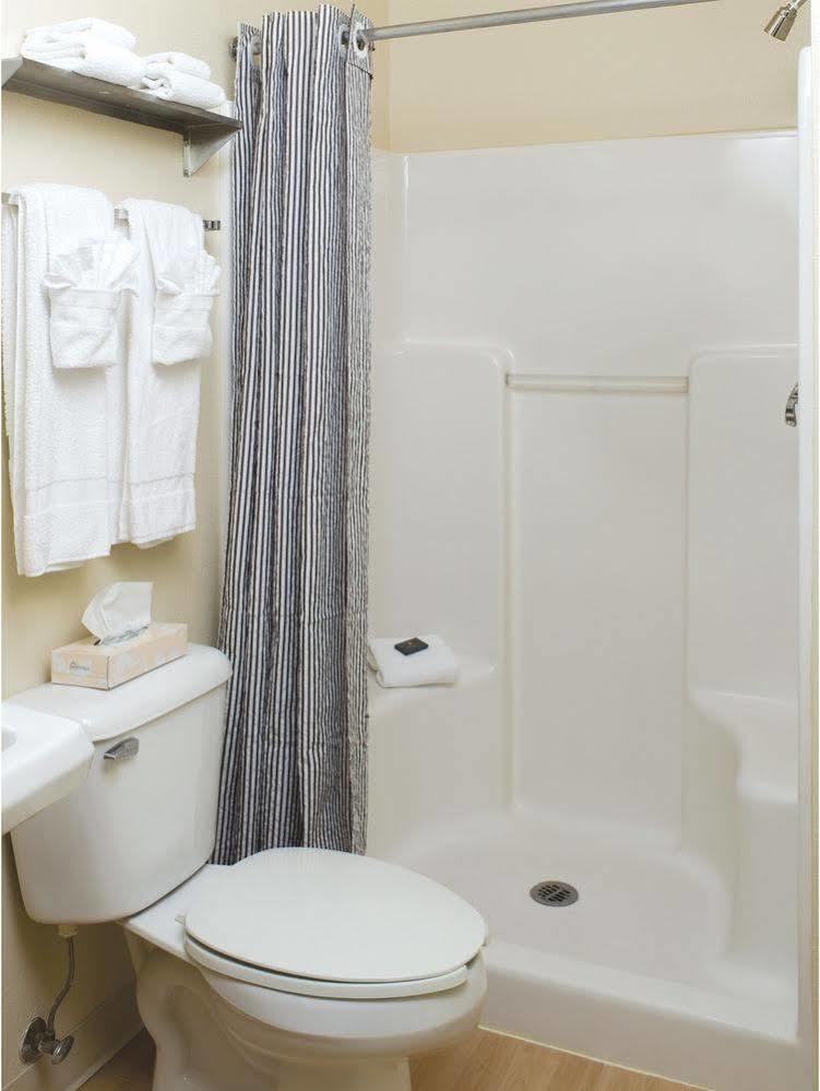 Hometowne By Red Roof Orlando - Ucf Area Motel
