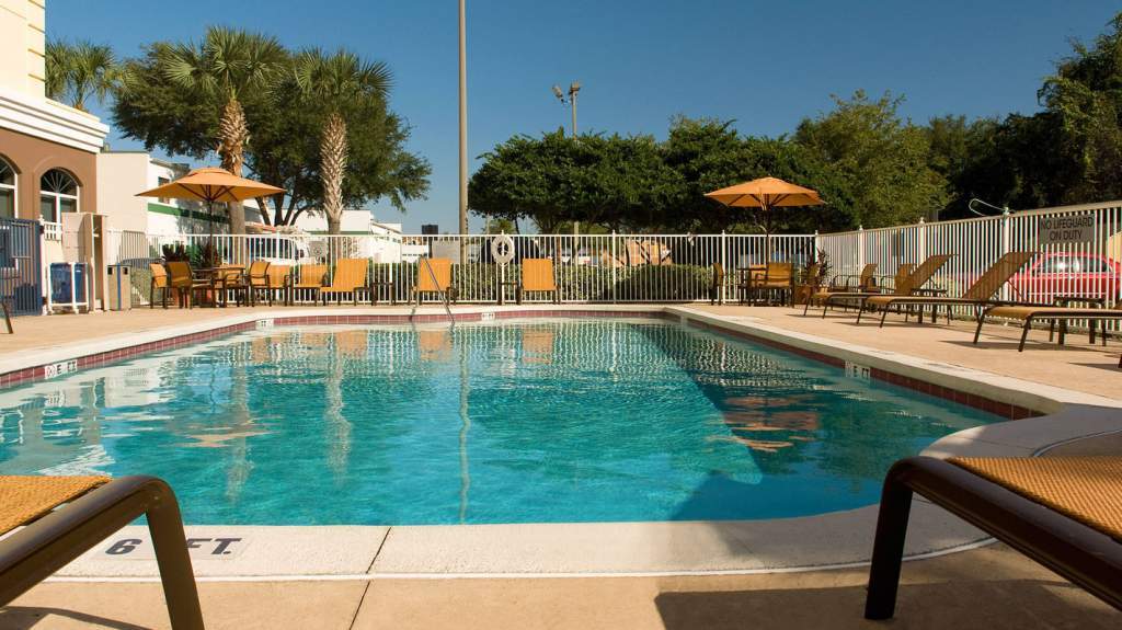 Hotel Fairfield & By Marriott Orlando Buena Vista In The Marriott Village 3*