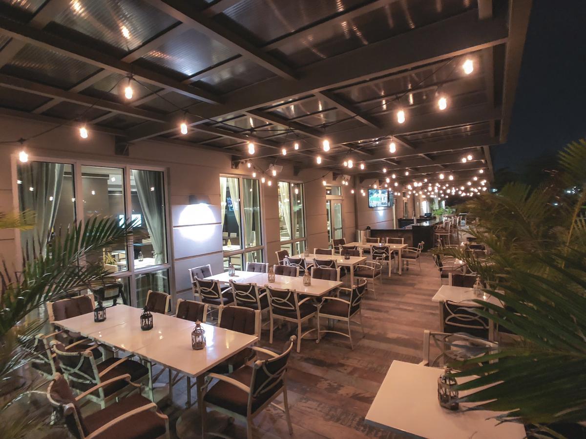 Wingate By Wyndham Miami Airport 3*