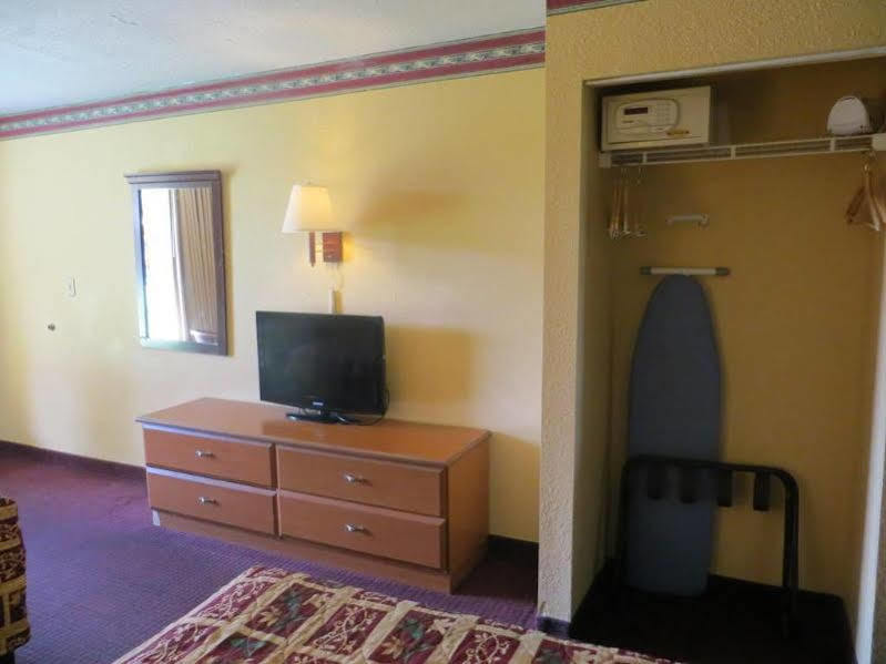 Howard Johnson By Wyndham Orlando-international Drive Inn Orlando