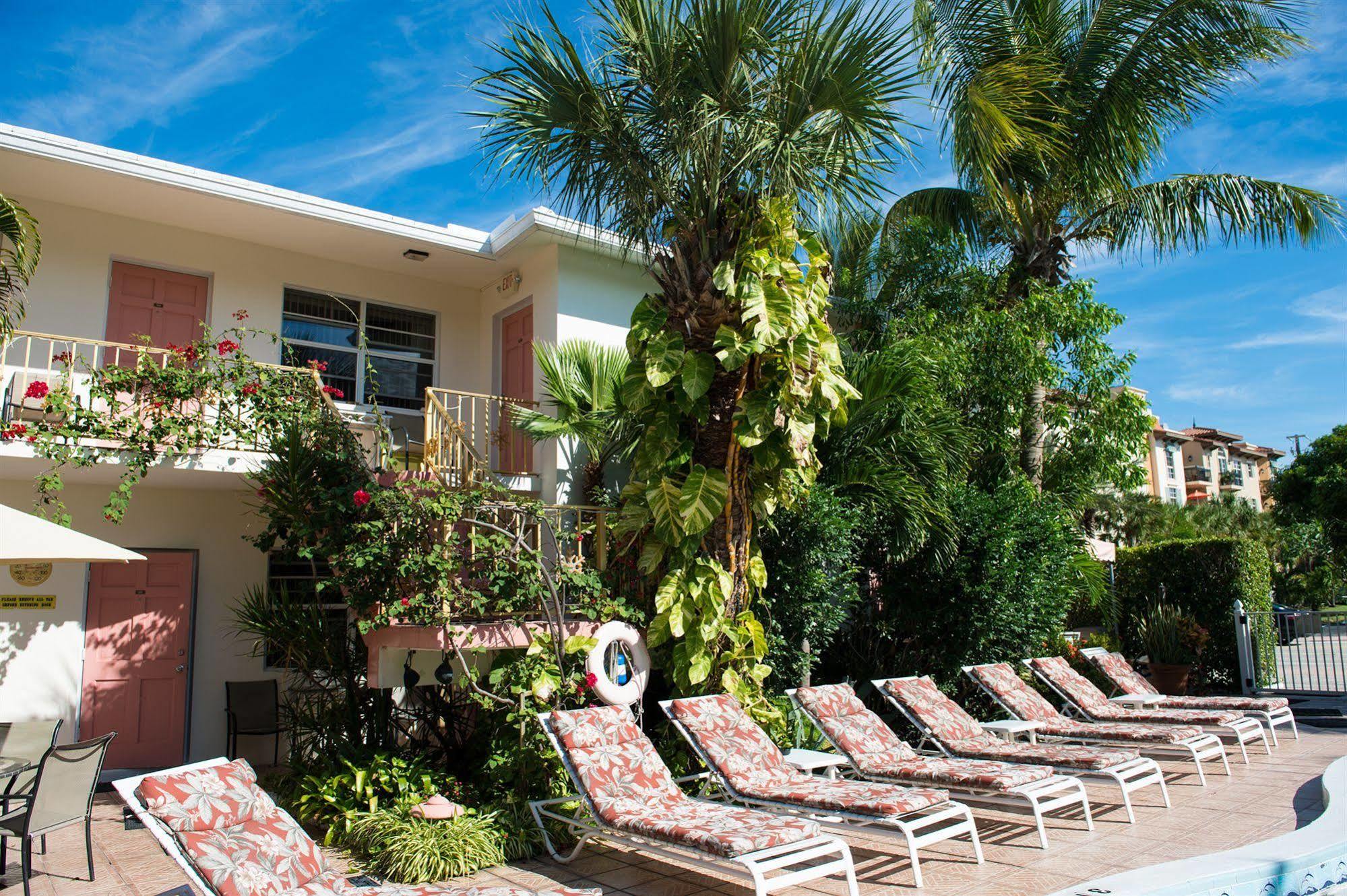 Shore Haven Hotel 2*