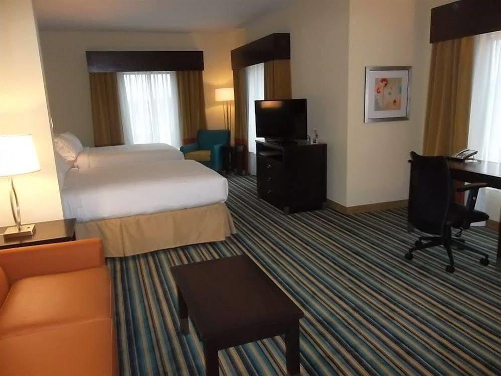 Express & Orlando East-ucf Area By Ihg Hotel 2*