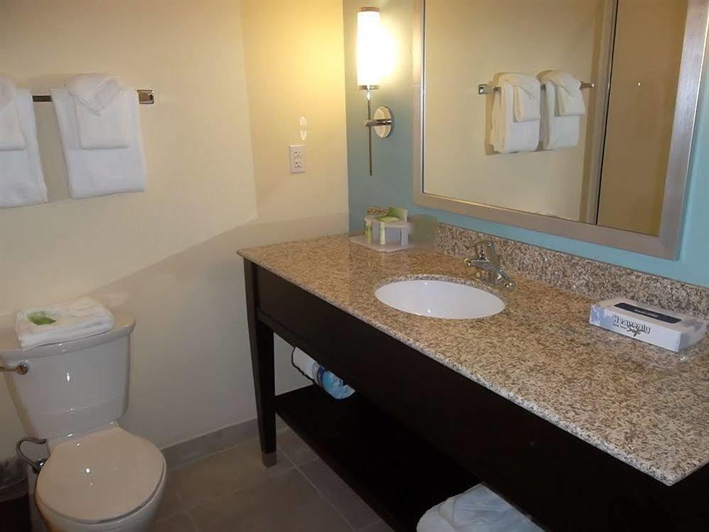 Express & Orlando East-ucf Area By Ihg Alafaya