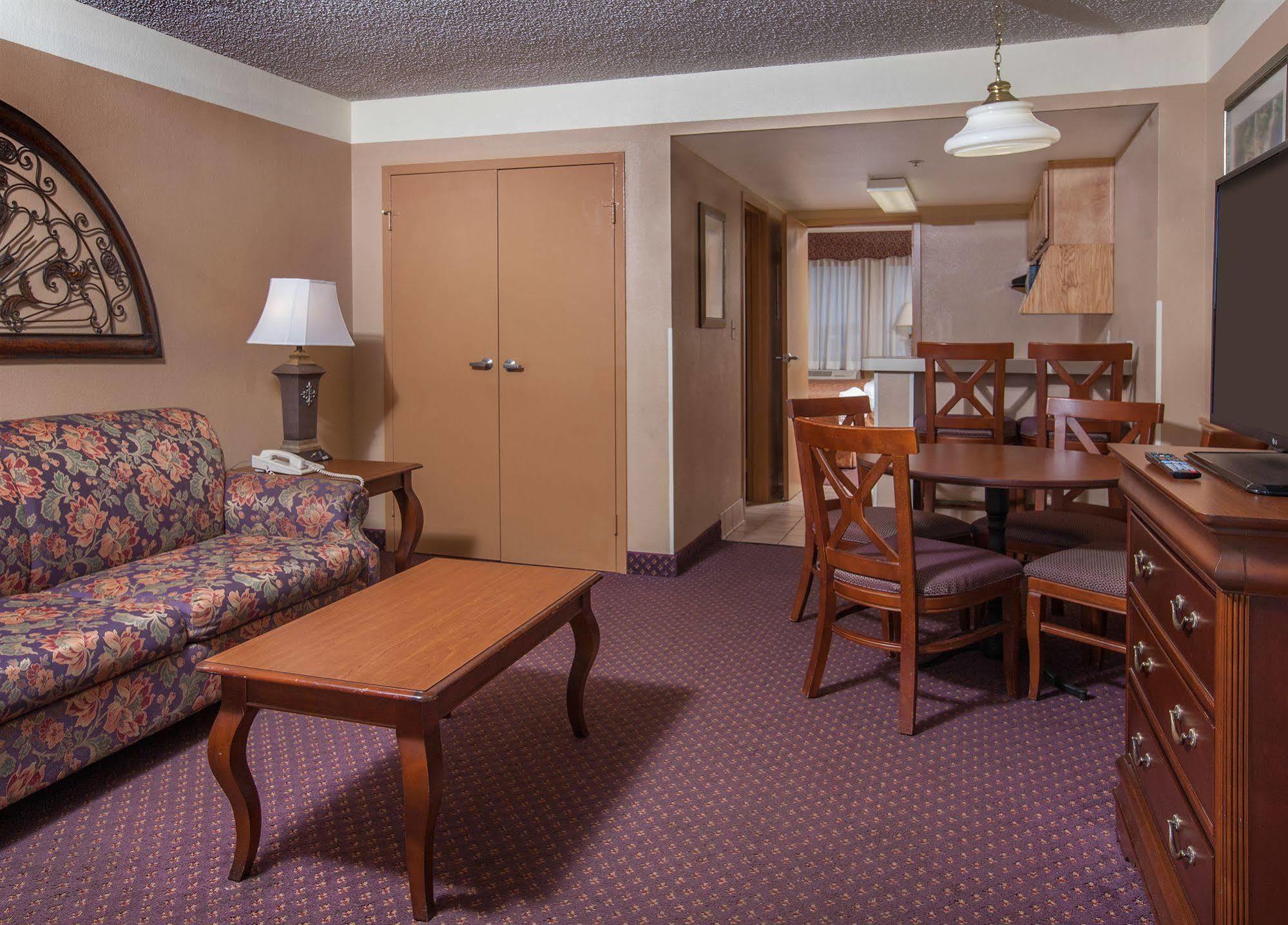 Staybridge Orlando Royale Parc By Ihg 3*