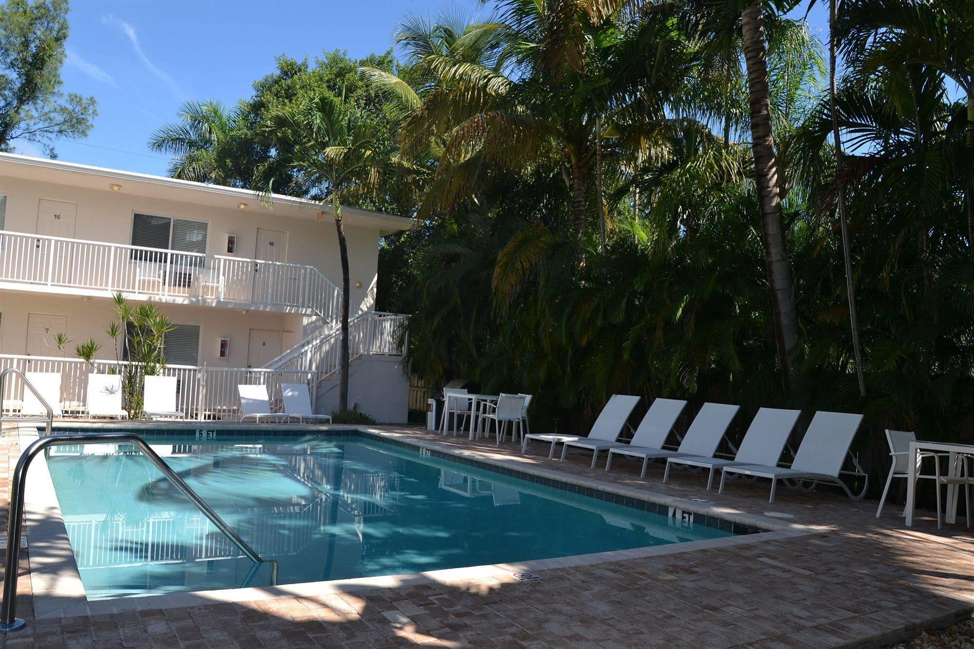 Hotel Cocobelle - Lauderdale