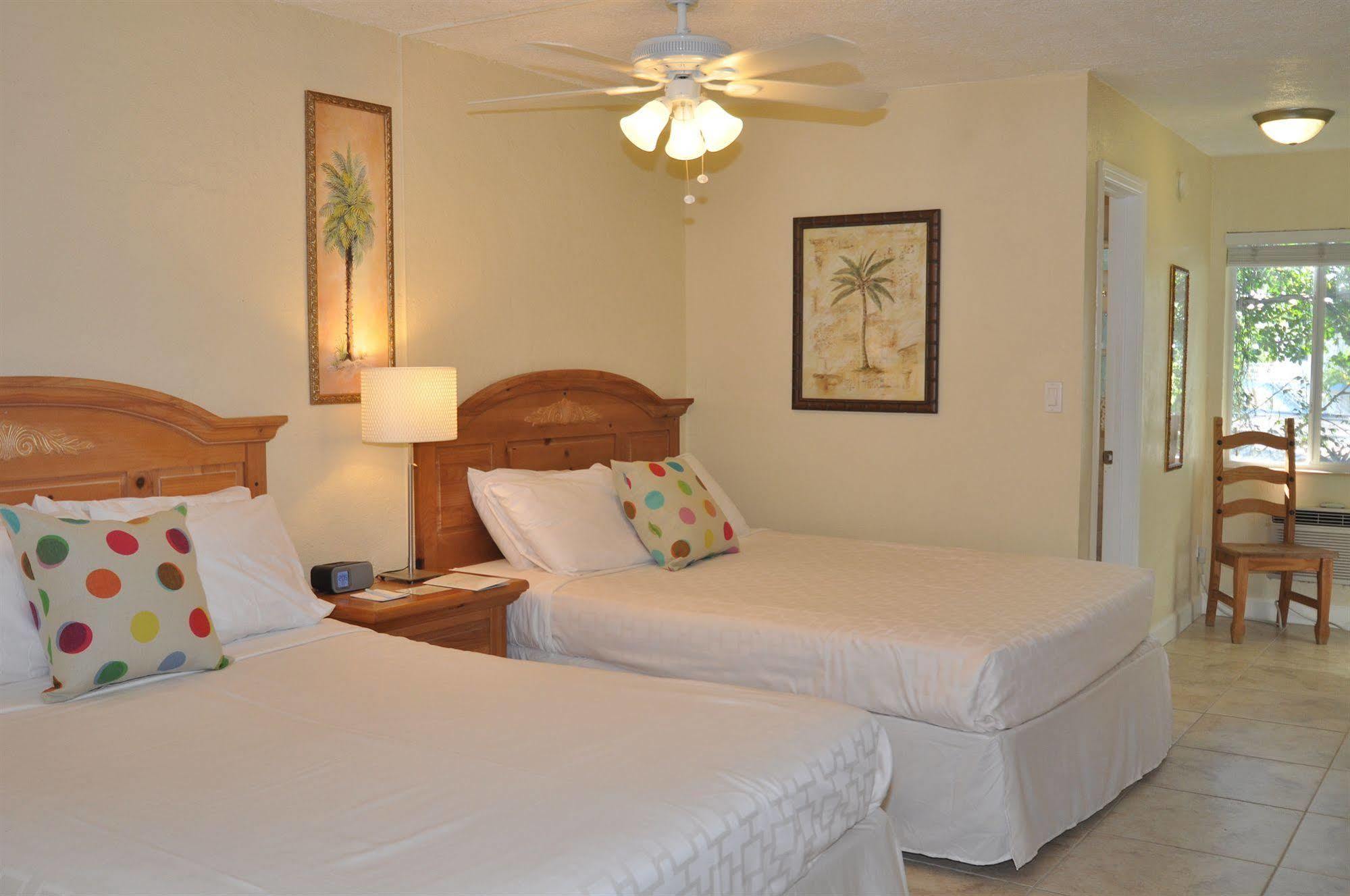 Cocobelle - Lauderdale Hotel