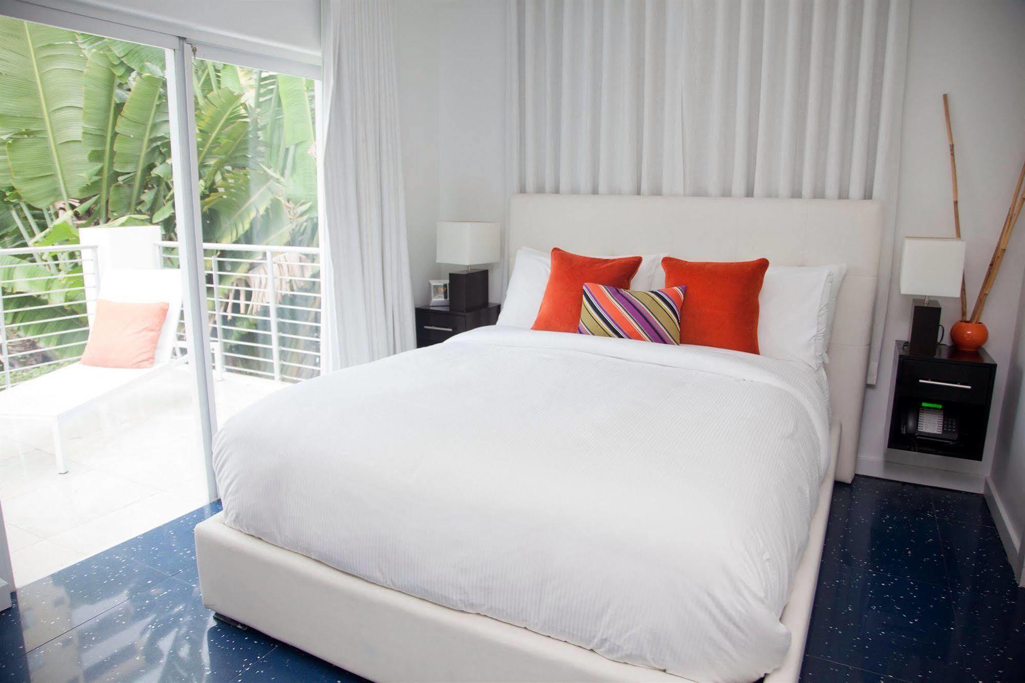 Sanctuary South Hotel 4*
