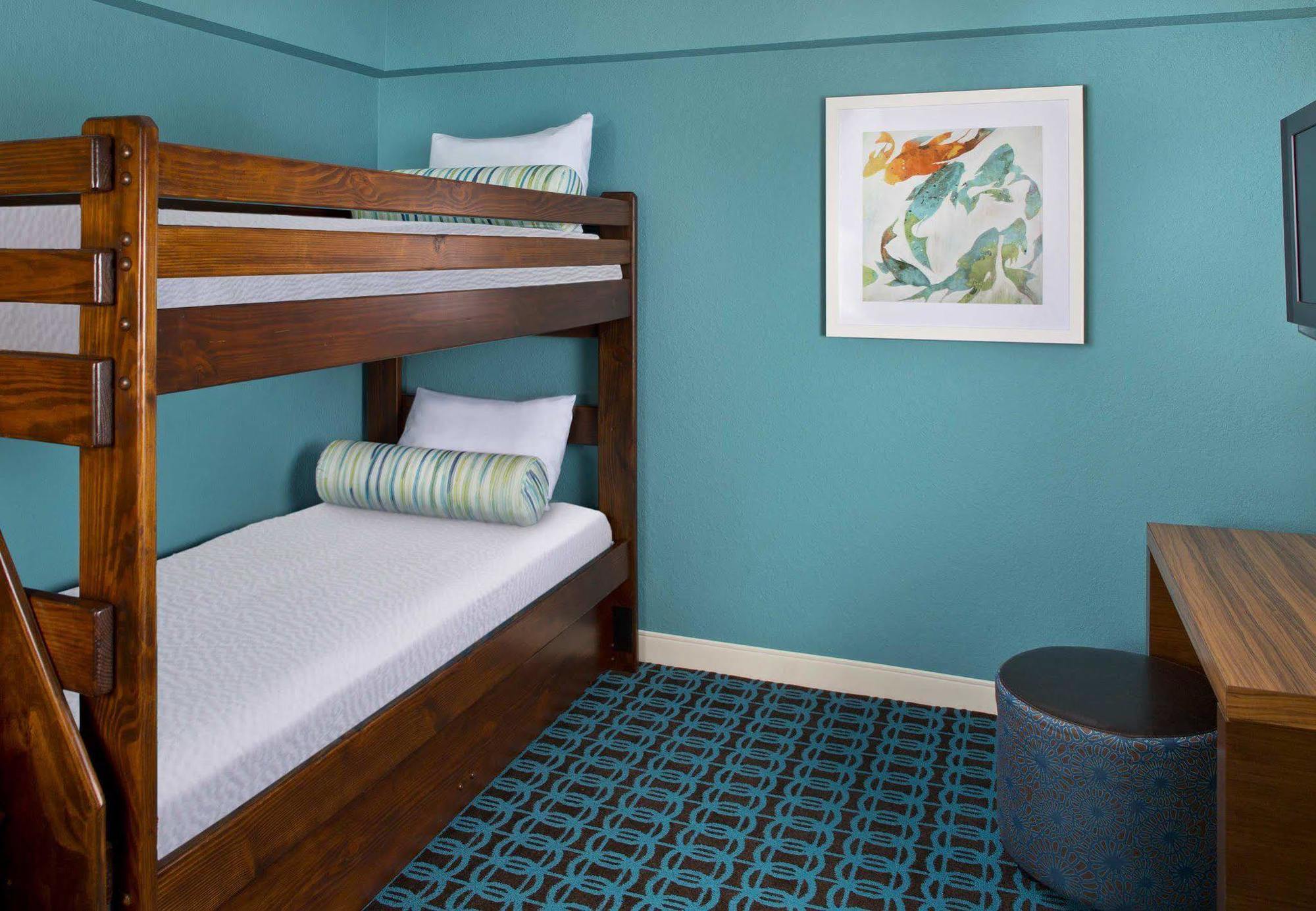 Fairfield & By Marriott Orlando Buena Vista In The Marriott Village 3*