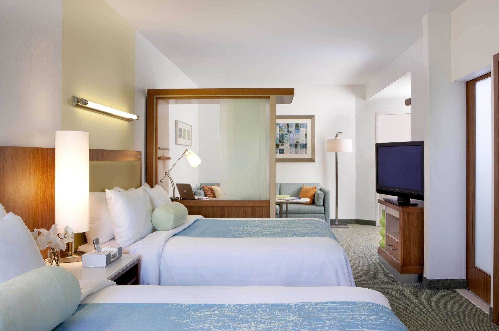 Hotel Springhill By Marriott Orlando At Seaworld