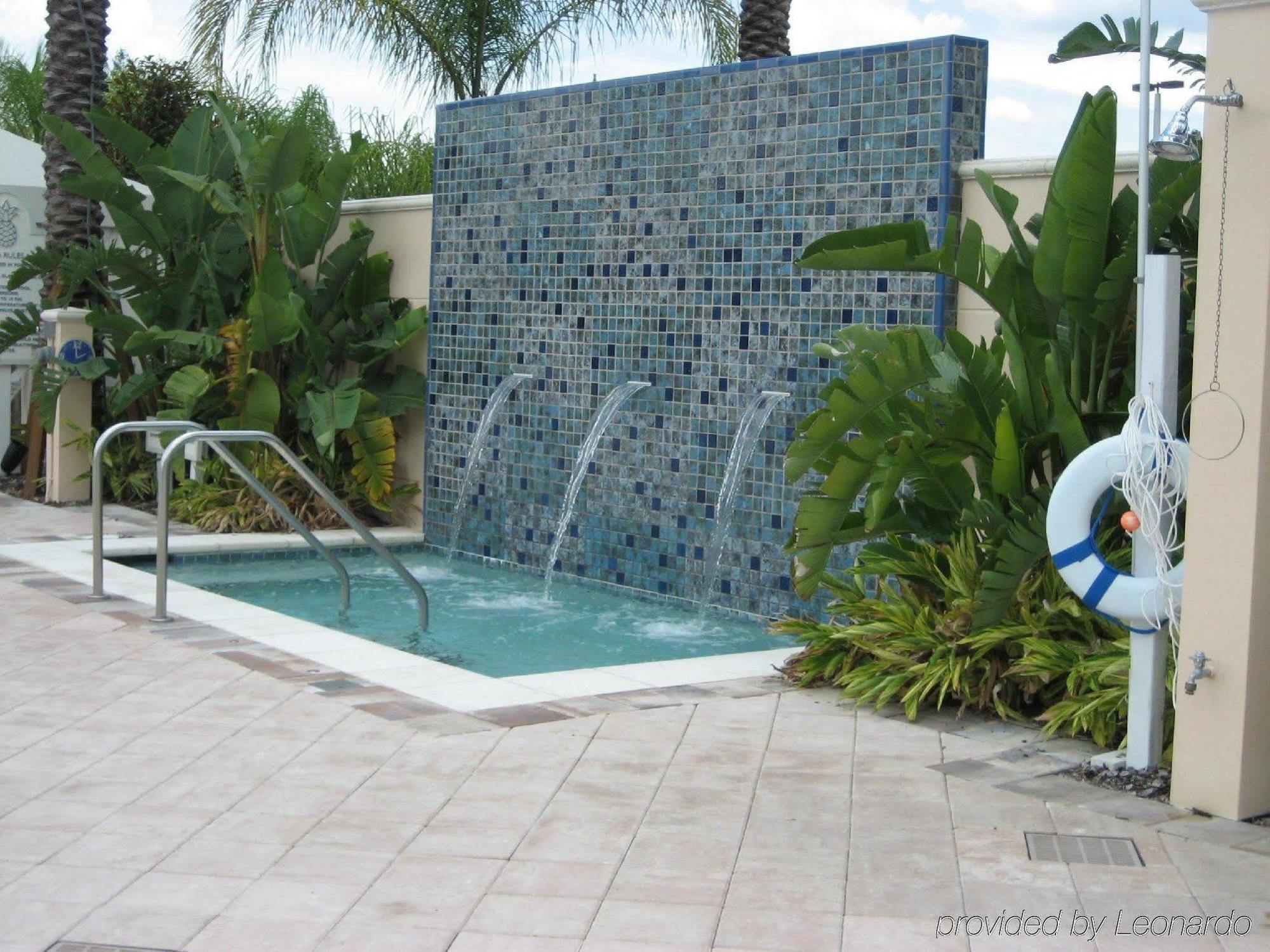 Monumental Orlando Hotel