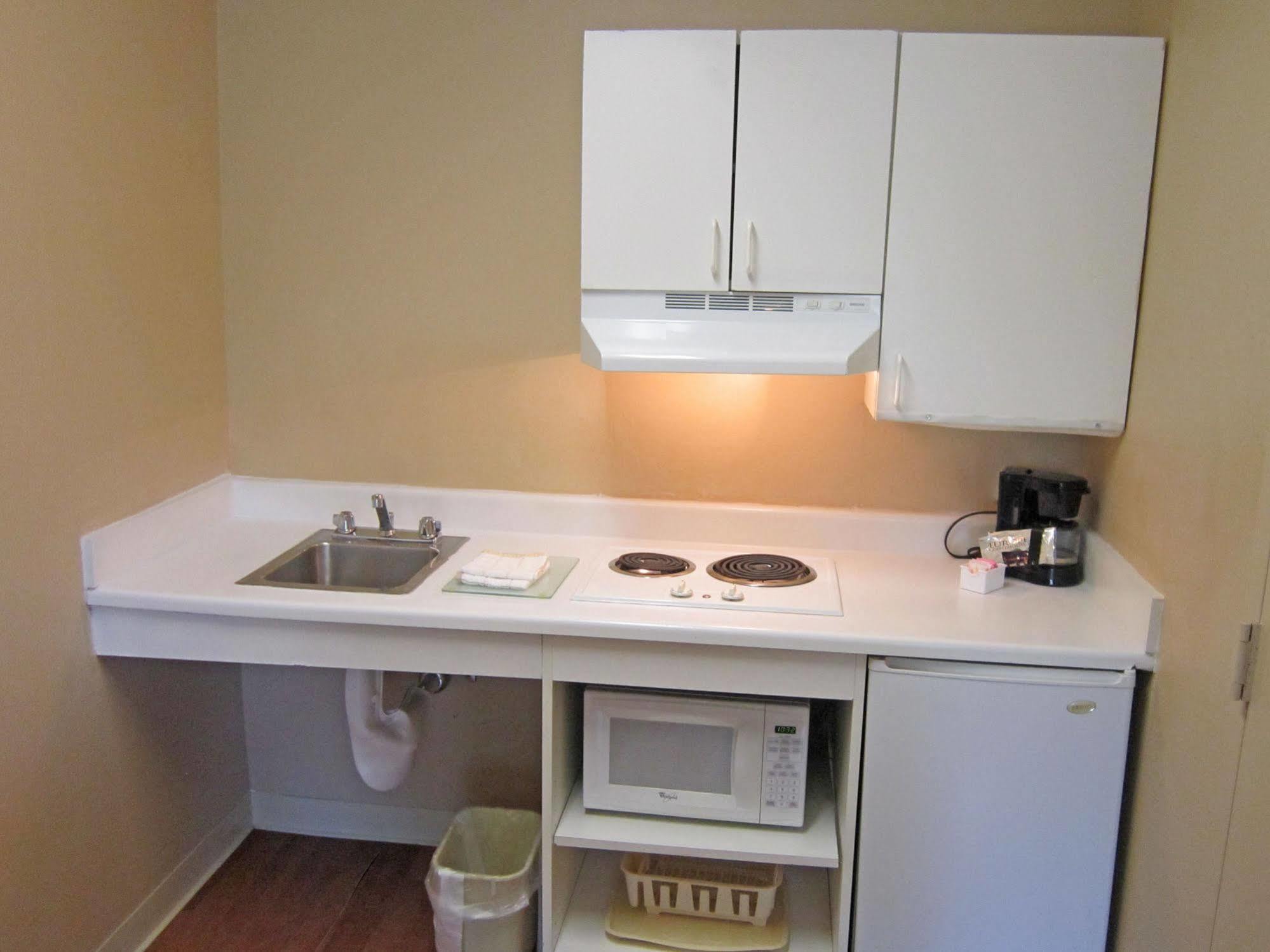Hometowne By Red Roof Orlando - Ucf Area 2*