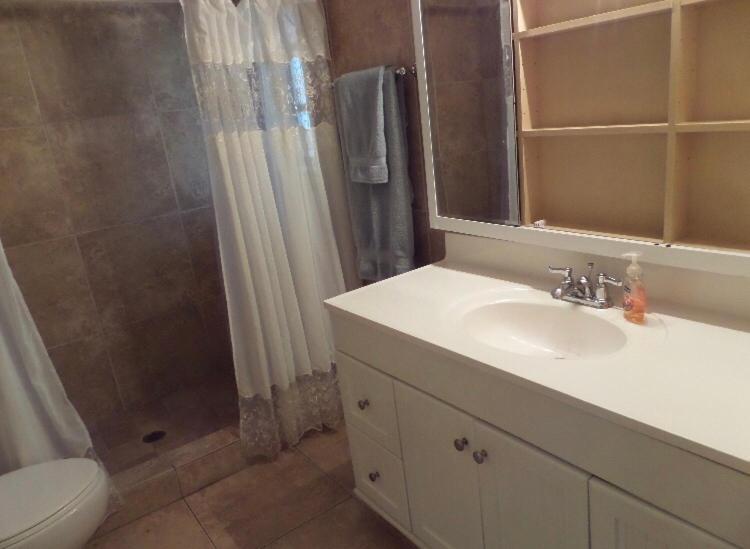 Bayview Crowns Apartment