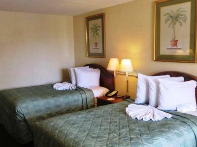 Hotel Days By Wyndham Orlando Airport Florida Mall Williamsburg