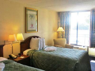 Days By Wyndham Orlando Airport Florida Mall Hotel