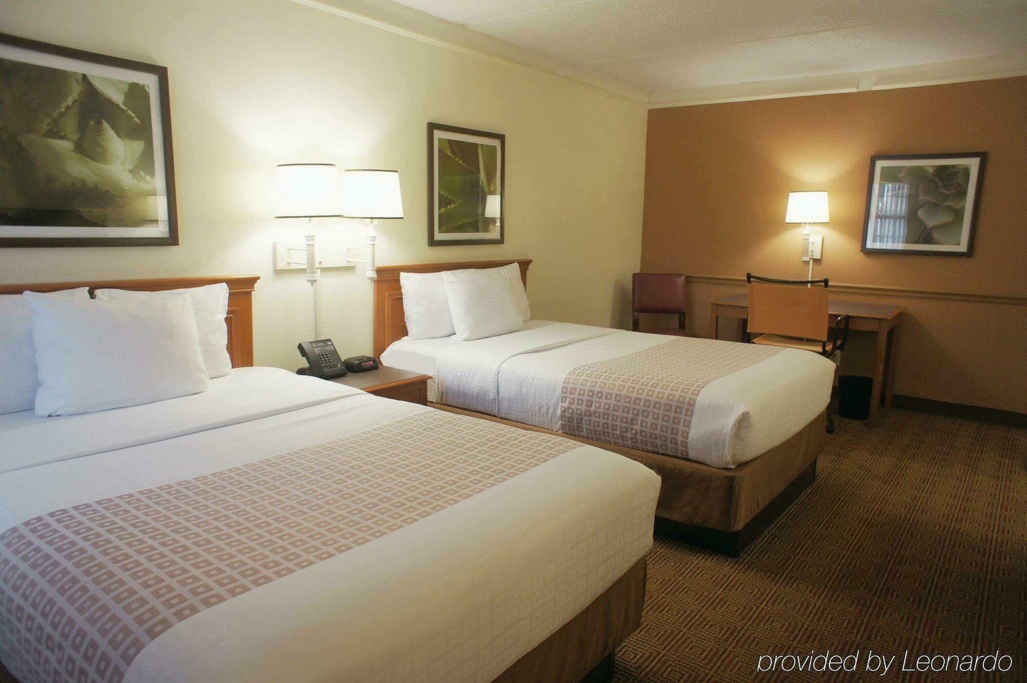 Hotel La Quinta By Wyndham Miami Airport North Miami Springs