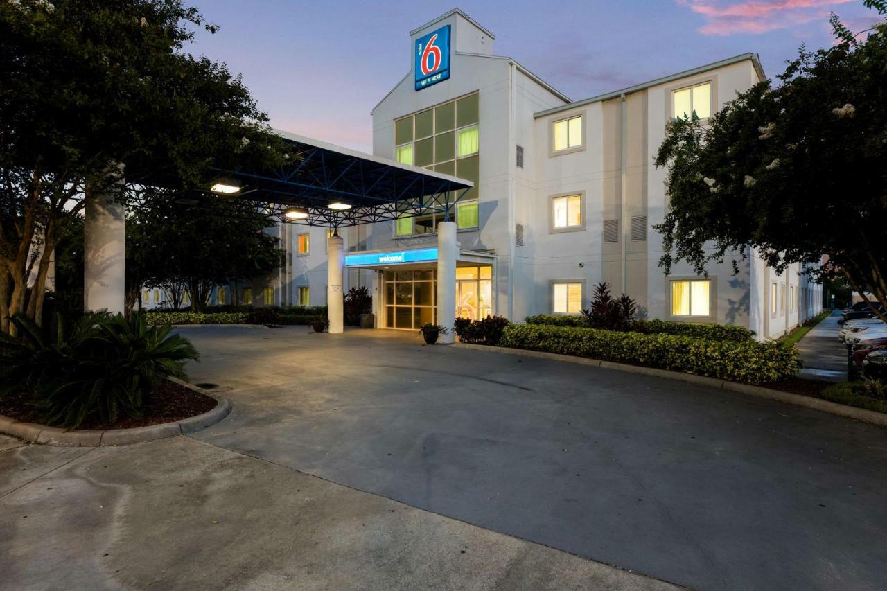 Hotel 6-orlando, Fl - International Dr 4*