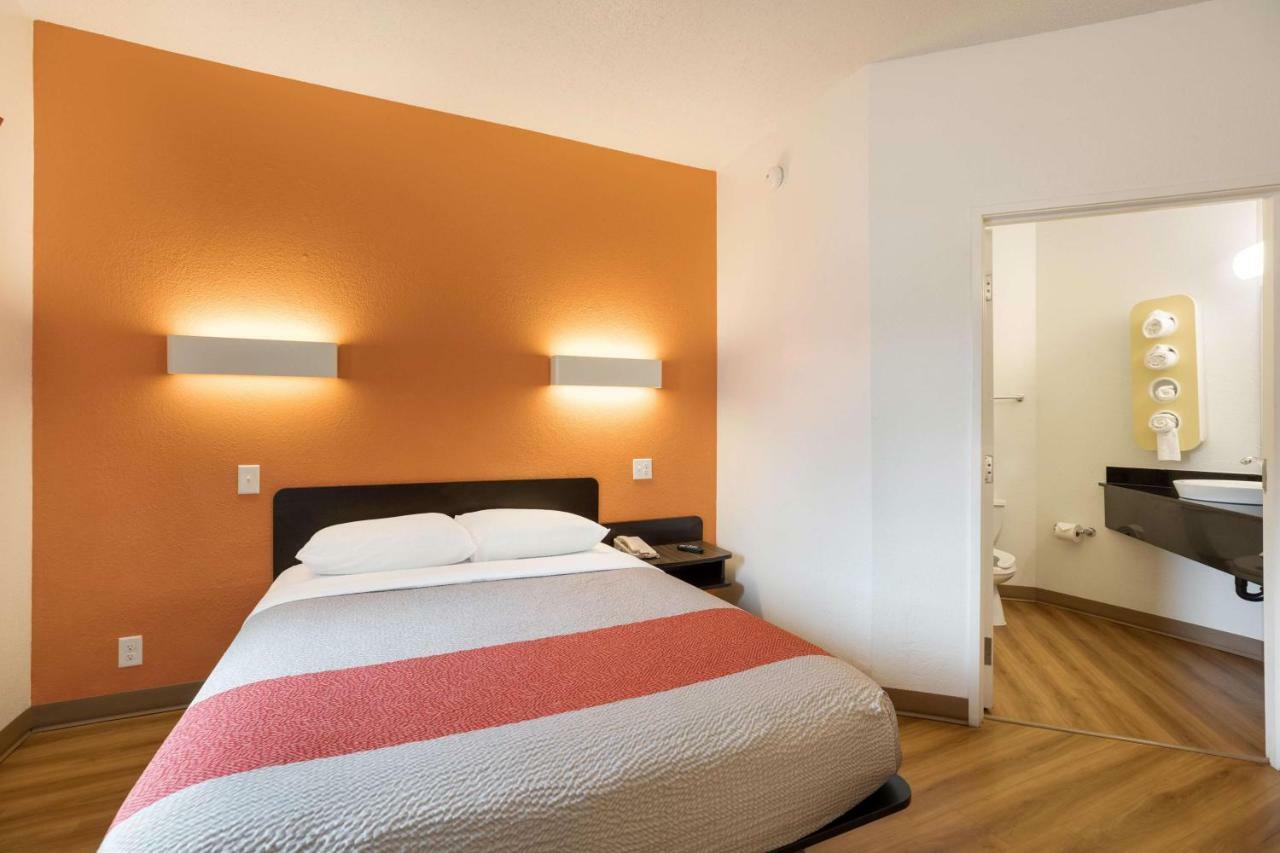6-orlando, Fl - International Dr 4*