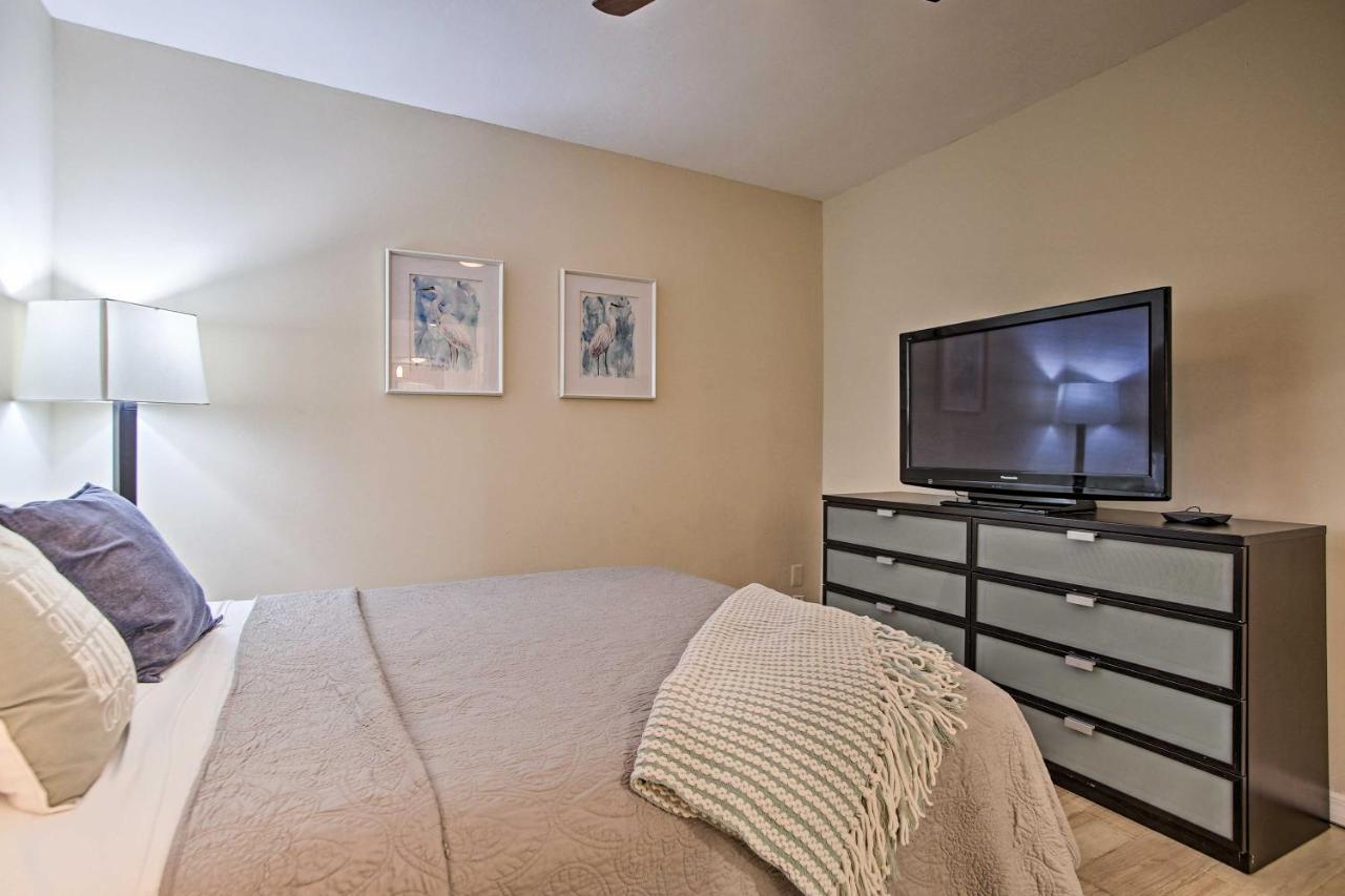 Updated And Private Oakland Park Gem About 2 Mi To Holiday home