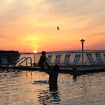 Sailport Waterfront Suites