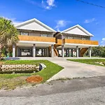 Tampa House With Patio, Near Downtown And Beaches!